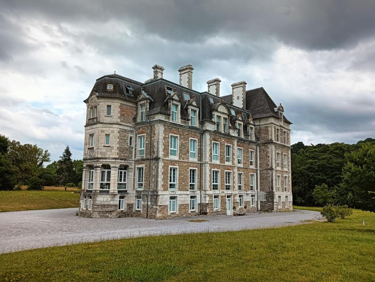 Chatescos - Estudio En Chateau Extérieur photo