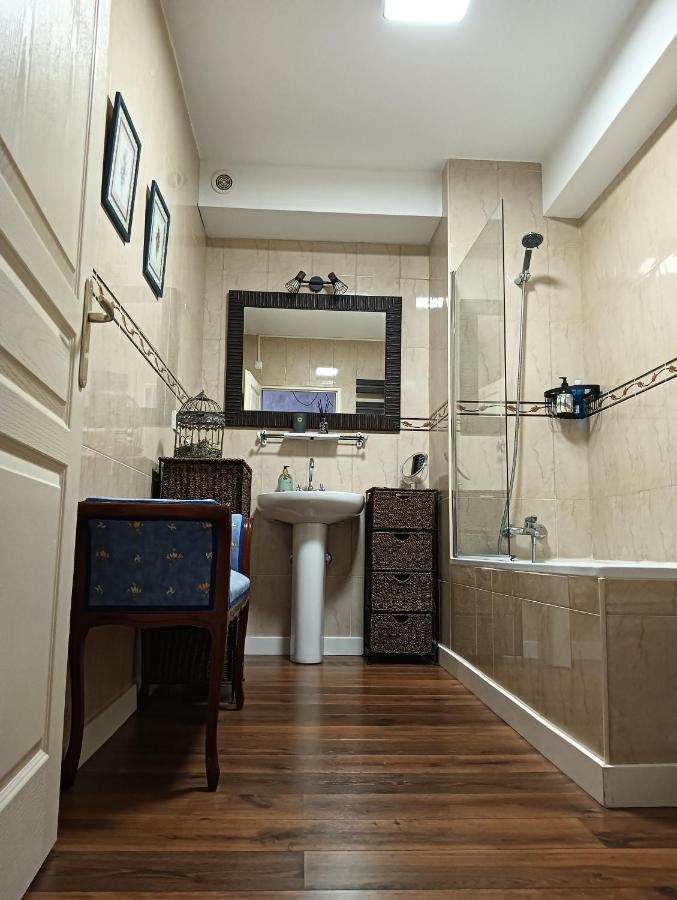 Chatescos - Estudio En Chateau Extérieur photo